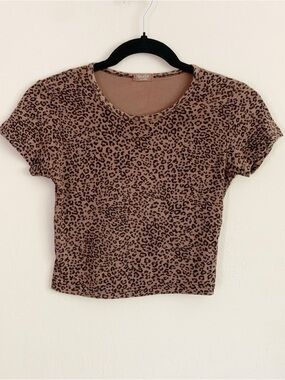 Brandy Melville John Galt Leopard Print Cropped Tee